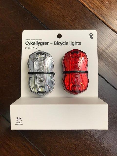 Preview of the first image of Flying Tiger LED bicycle lights, 2 pcs: one red one white.
