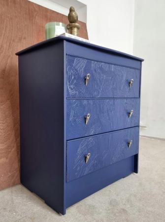 Image 3 of Mid Century chest of drawers in dark blue with parrot detail
