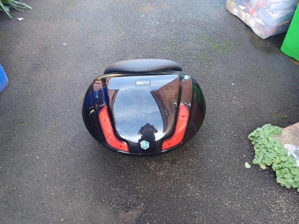 Image 1 of Piaggio back box with back rest