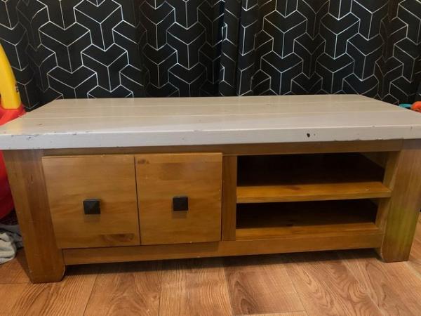 Image 2 of Heavy wooden TV unit/coffee table