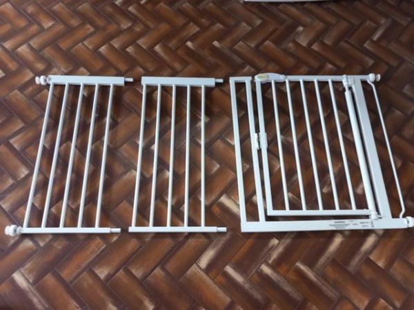 Image 2 of Safetots Self Closing Baby Stair Gate White 147-154cm