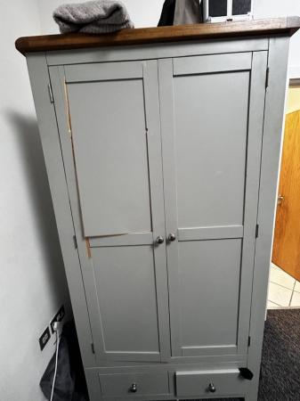 Image 2 of Oak wardrobe in French grey
