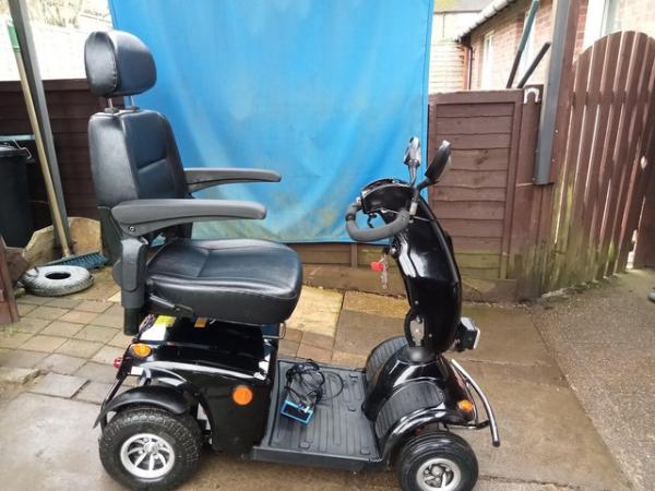 Image 1 of Mobility Scooter ( Black, 8 mph)