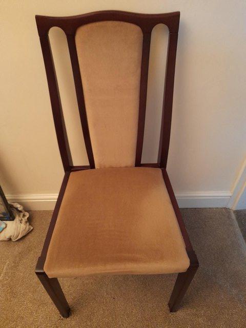 Preview of the first image of MERDEW 6 mahogany dining room chairs and table,.
