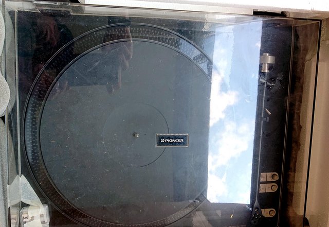 Preview of the first image of Pioneer PL-1800 Turntable / Rega RB300.
