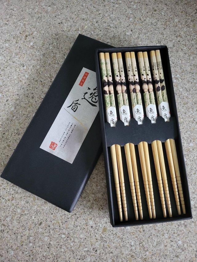 Preview of the first image of Utage Irodori Bashi Bamboo Chopsticks Gift Set in a Handmade.