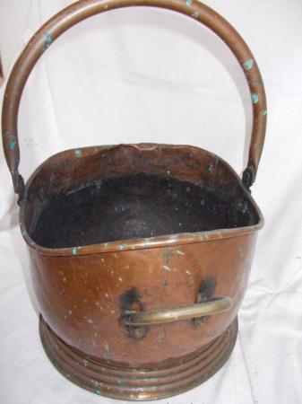 Image 4 of Old copper Sailsbury coal bucket scuttle, nice patina (D)