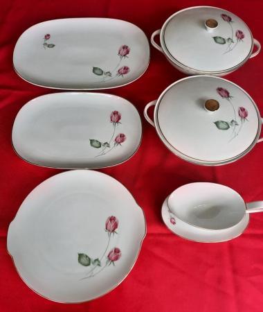 Image 3 of Hutschenreuther Selb china dinner service