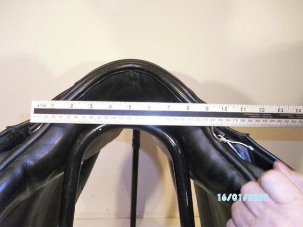 Image 7 of Ideal blk VSD 17" Wide fit. (48069/31) £320