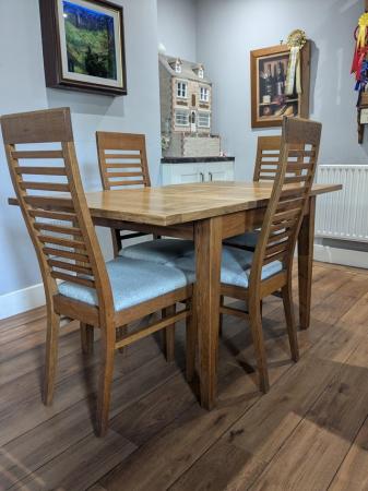 Image 3 of Oak dining table and 4 chairs