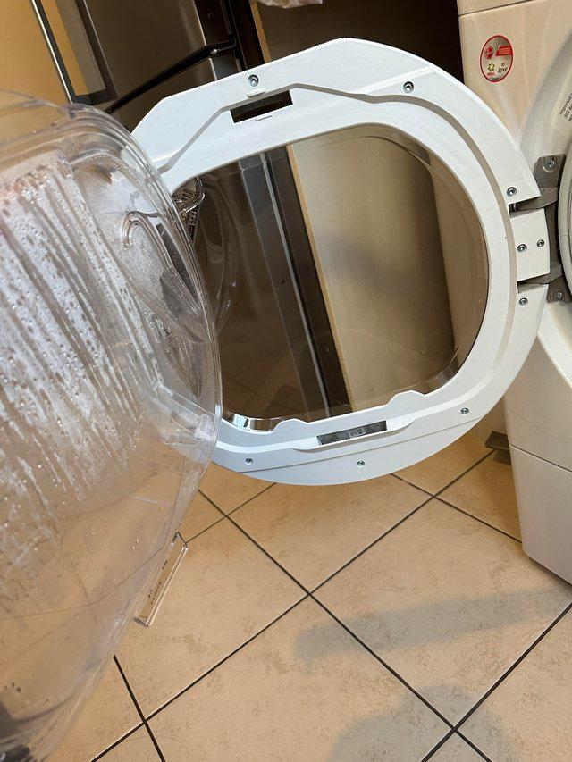 Preview of the first image of Hoover H Dry 300 lite/ condenser dryer.