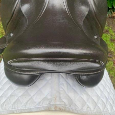 Image 17 of Kent & Masters 17” S-Series Compact saddle