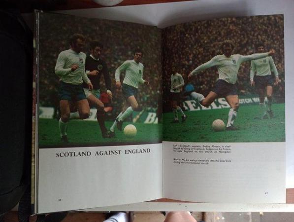 Image 3 of 1970-71 PGTips Book of Football
