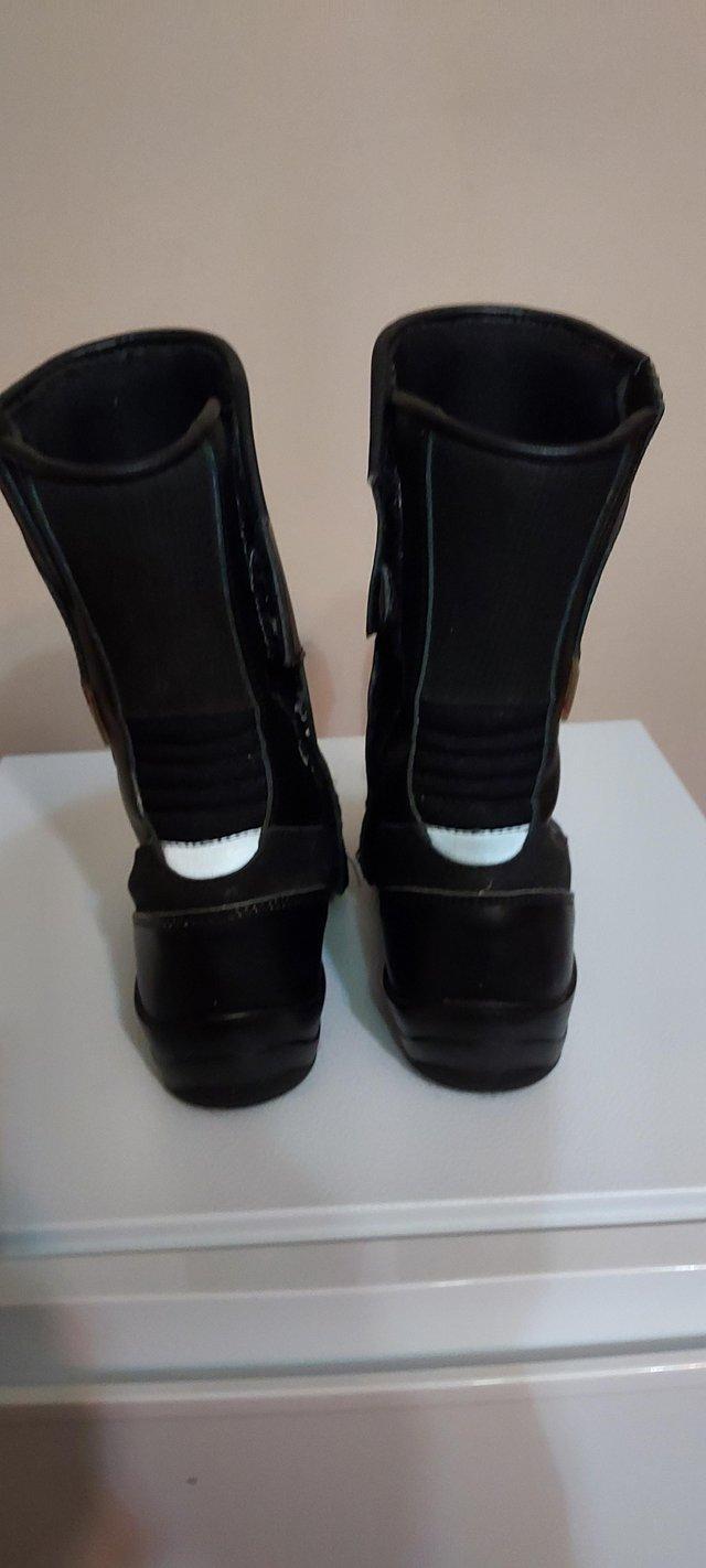 Preview of the first image of LADIES MOTORCYCLE BOOTS SIZE 5/38, BLACK..