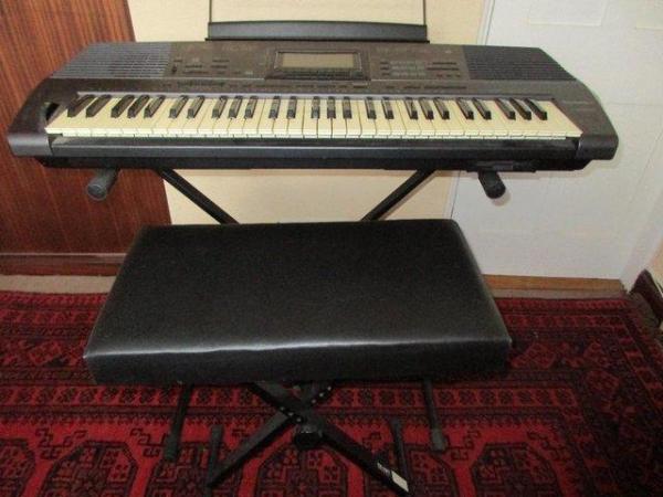Image 1 of Technics Keyboard SX-KN930 with stand & seat