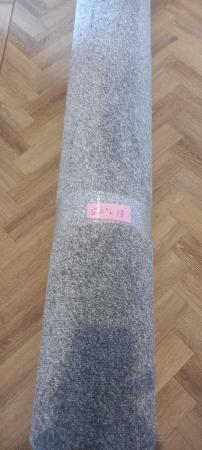 Image 1 of Carpet in lovely grey new 5ft 6" x13ft