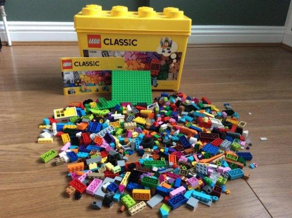 Image 2 of Lego Classic 10698 Storage Box Set