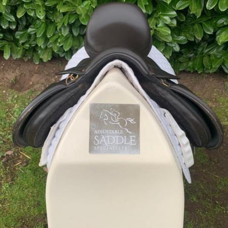Image 7 of Saddle Company 16.5” GP Verona saddle (S3130)