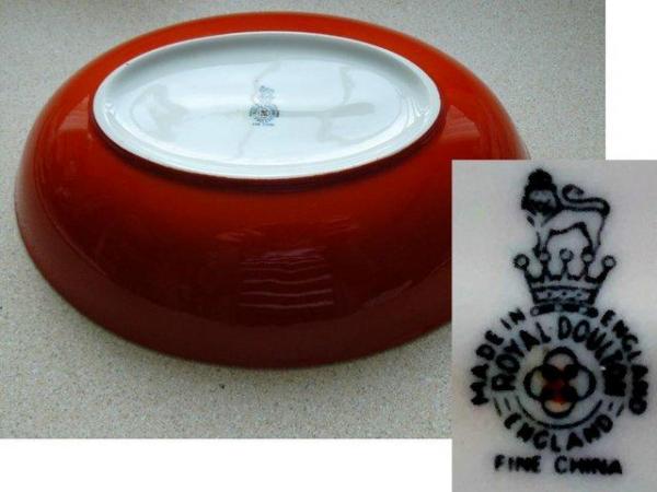 Image 3 of Rare vintage 1970s Royal Doulton Prisma Riot Red oval bowl