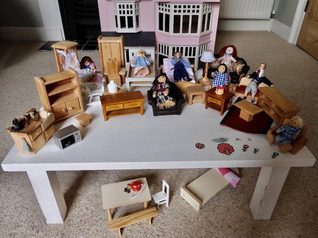 Preview of the first image of Dolls House, Furniture & Family figures.