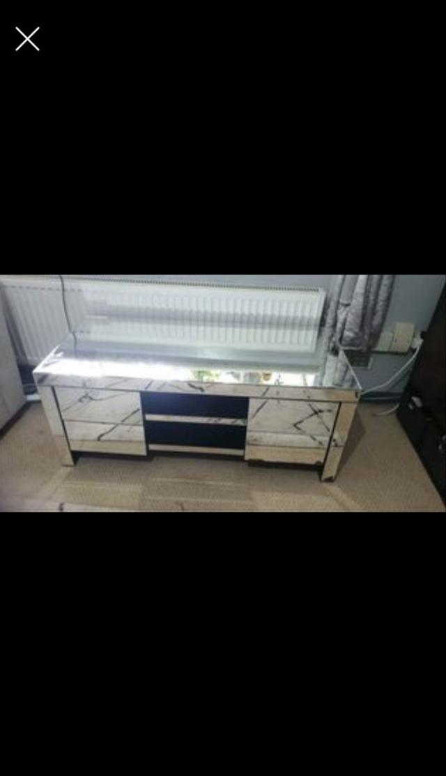 Preview of the first image of Tv stand.
