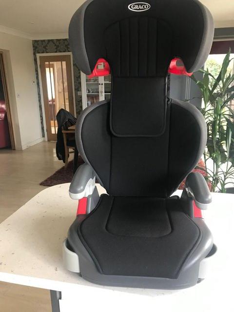 Preview of the first image of Graco R44 Junior Maxi Booster Seat. 15-36kg Age 4-12y.