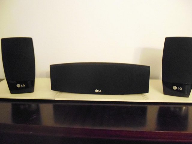 Preview of the first image of 6 x LG Speakers for Home Cinema / Hi-Fi.
