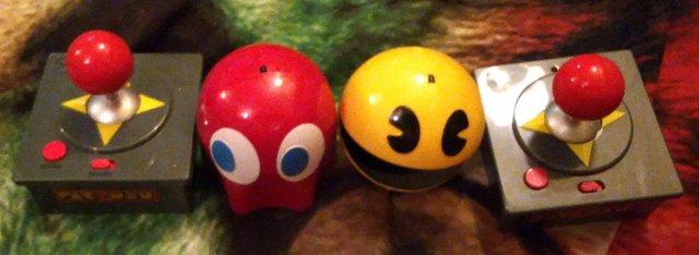 Image 1 of Pacman & Ghost Toy with batteries