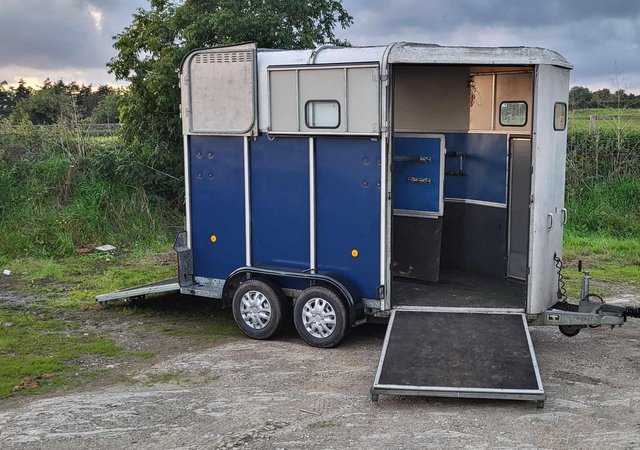 Image 2 of Ifor williams Double horse trailer