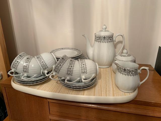 Preview of the first image of Fine Chinese Porcelain Tea Service for Six People.