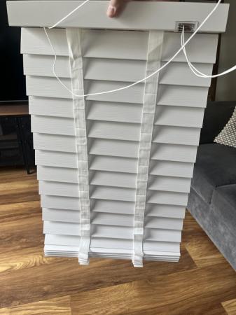 Image 2 of Brand new white wooden Venetian blinds