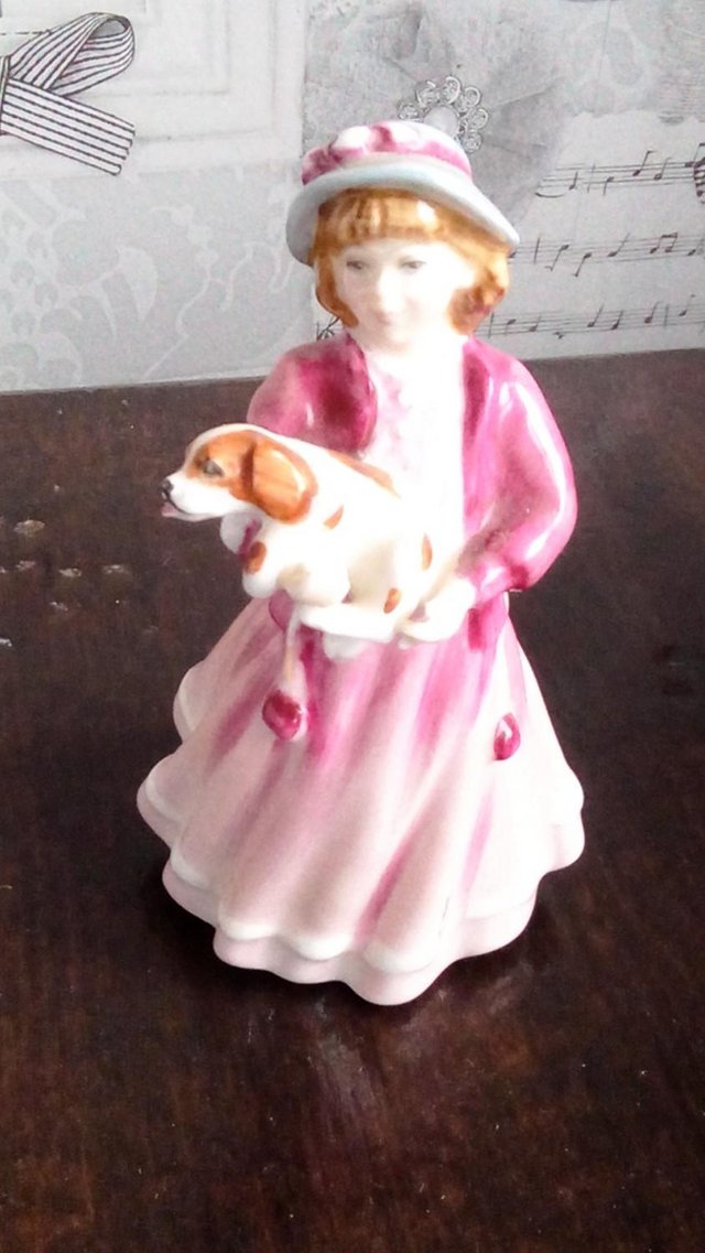 Preview of the first image of ROYAL DOULTON FIGURINE MY FIRST FIGURINE HN3424.