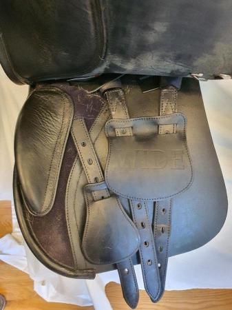 Image 2 of BATES 16.5" GP wide black saddle. As new!