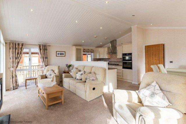 Image 3 of Extremely Spacious Three Bedroom Holiday Lodge