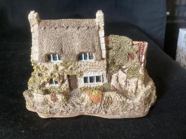 Image 3 of Lilliput Lane collection (6 items)