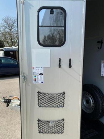 Image 4 of Cheval Liberte Maxi 3 With Tack Room Ramp/Barn Door & Spare