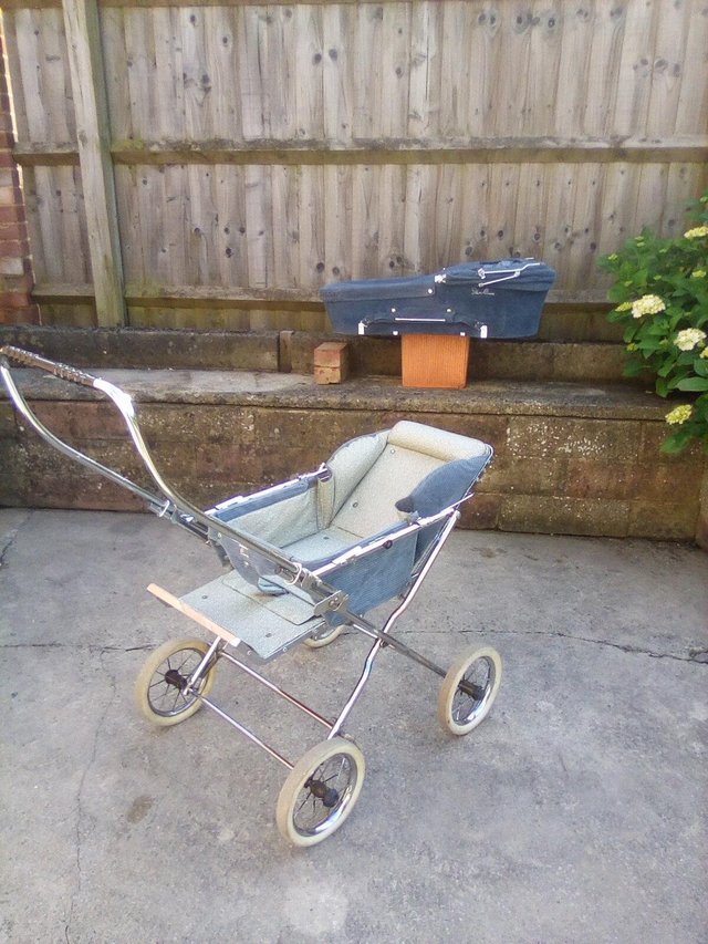 Preview of the first image of Silvercross Pram/carrycot & pushchair.