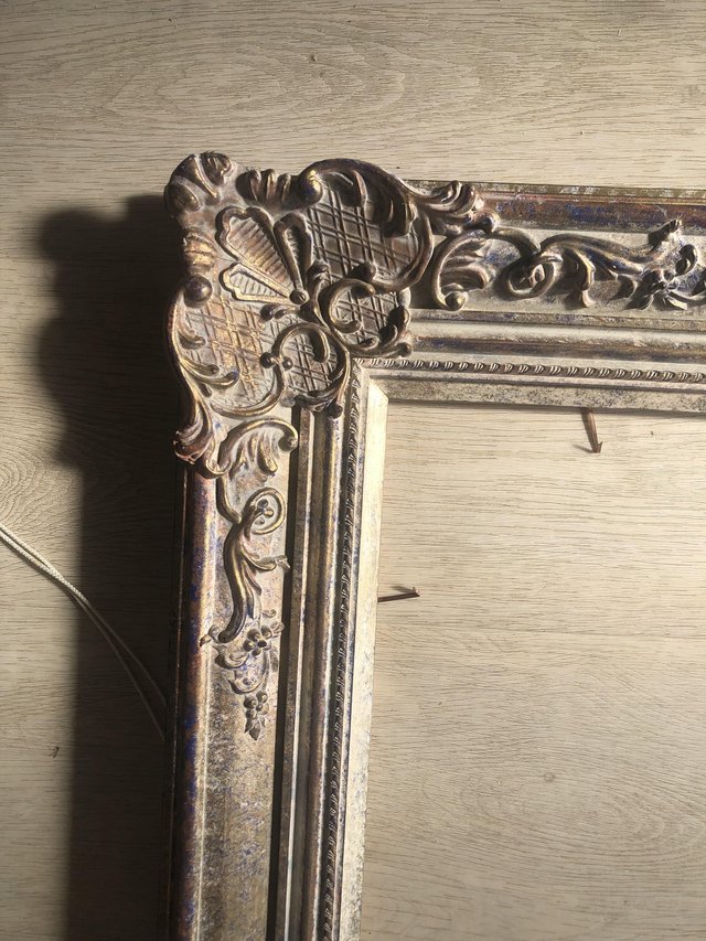 Preview of the first image of Antique- looking Beautiful Frame with slip.