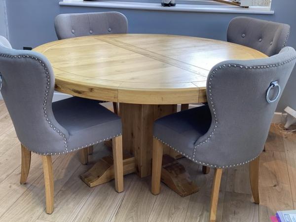 Image 1 of Solid Oak Dining Table and 4 Chairs