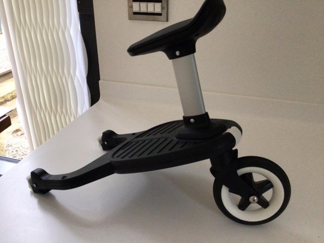 Preview of the first image of BUGABOO WHEELED BOARD WITH FLEXIBLE POSITIONING.