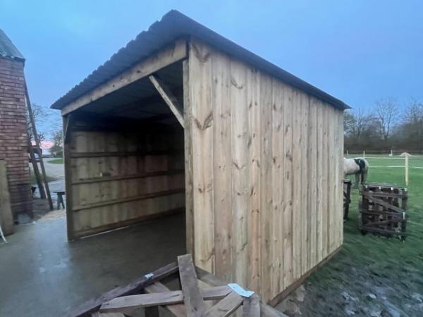 Image 1 of Solid timber field shelter