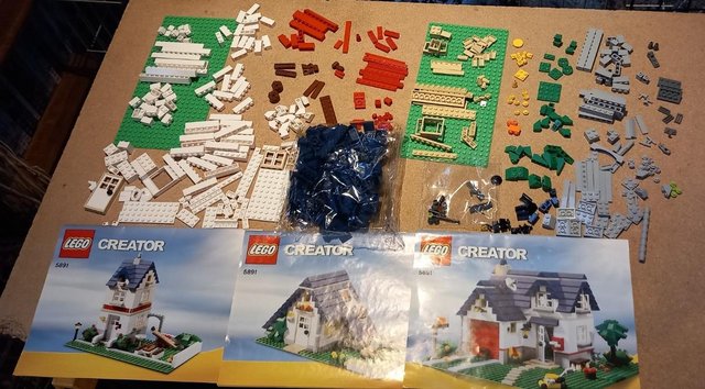 Preview of the first image of Lego house Creator set 5891.