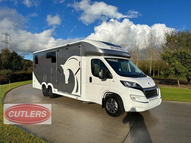 Preview of the first image of Equi-trek Valiant Elite 5T Horse Lorry Brand New Unregistere.