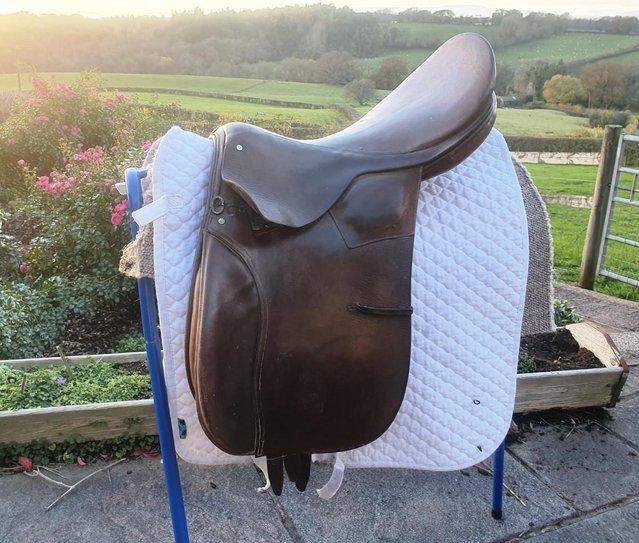 Preview of the first image of Hayes pony saddle 16inch good condition.
