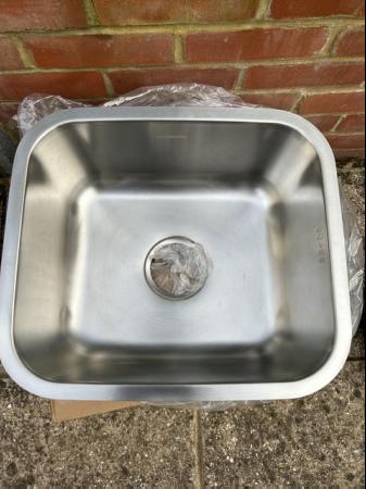 Image 3 of not used stainless steel kitchen sink with waste pipe kit