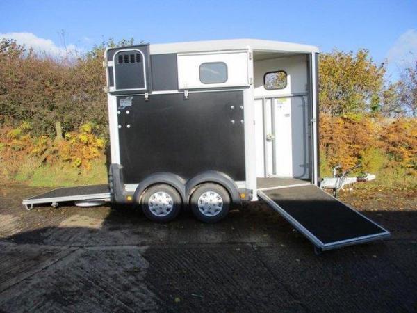 Image 2 of Ifor Williams HB511 /HB506 / HB403 Horse trailers