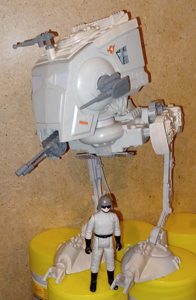 Preview of the first image of 1980s STAR WARS SCOUT WALKER,COMPLETE & ORIGINAL.