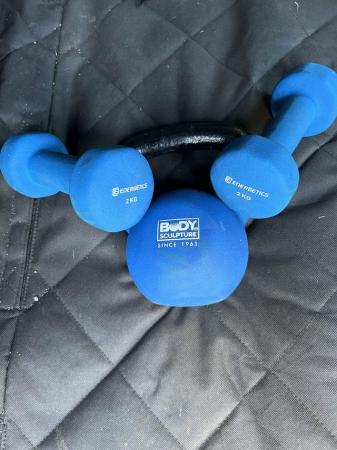 Image 2 of 2 x dumbbells and a kettlebell