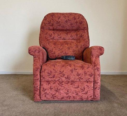 Image 2 of COSI LUXURY ELECTRIC RISER RECLINER CHAIR - CAN DELIVER