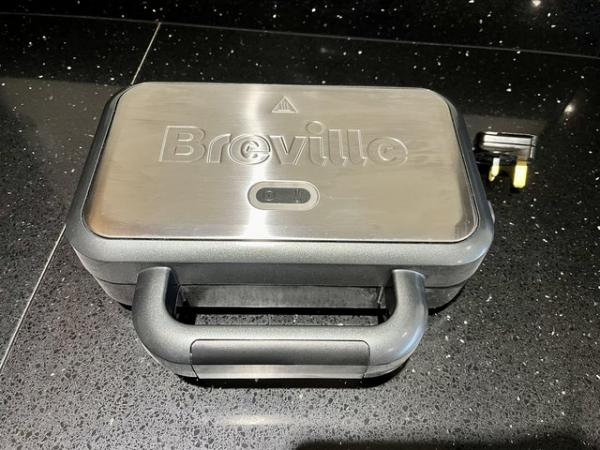 Image 1 of VIRTUALLY NEW Breville Deep-Fill Toasted Sandwich Maker